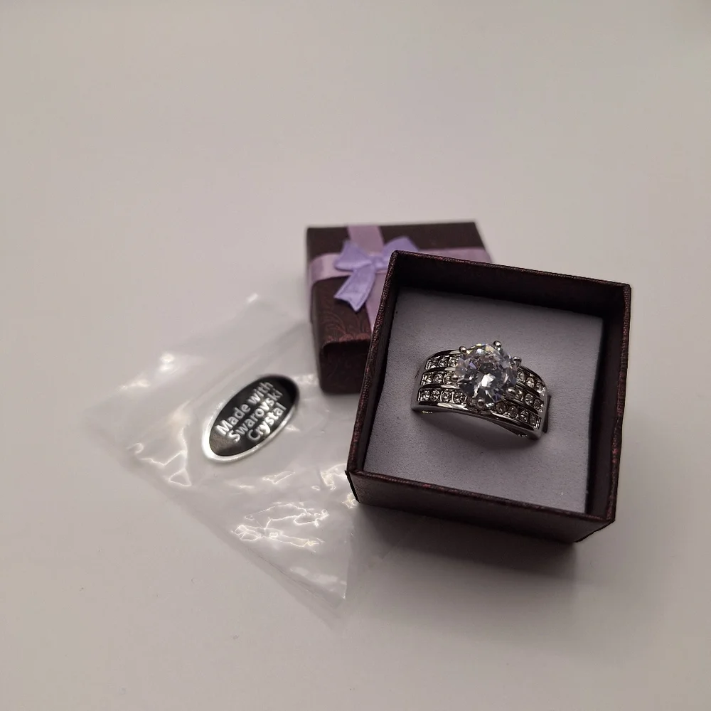 Swarovski Crystal Ring Size 7 | Round Diamond Look Statement Ring | Wide Band - Picture 13 of 16